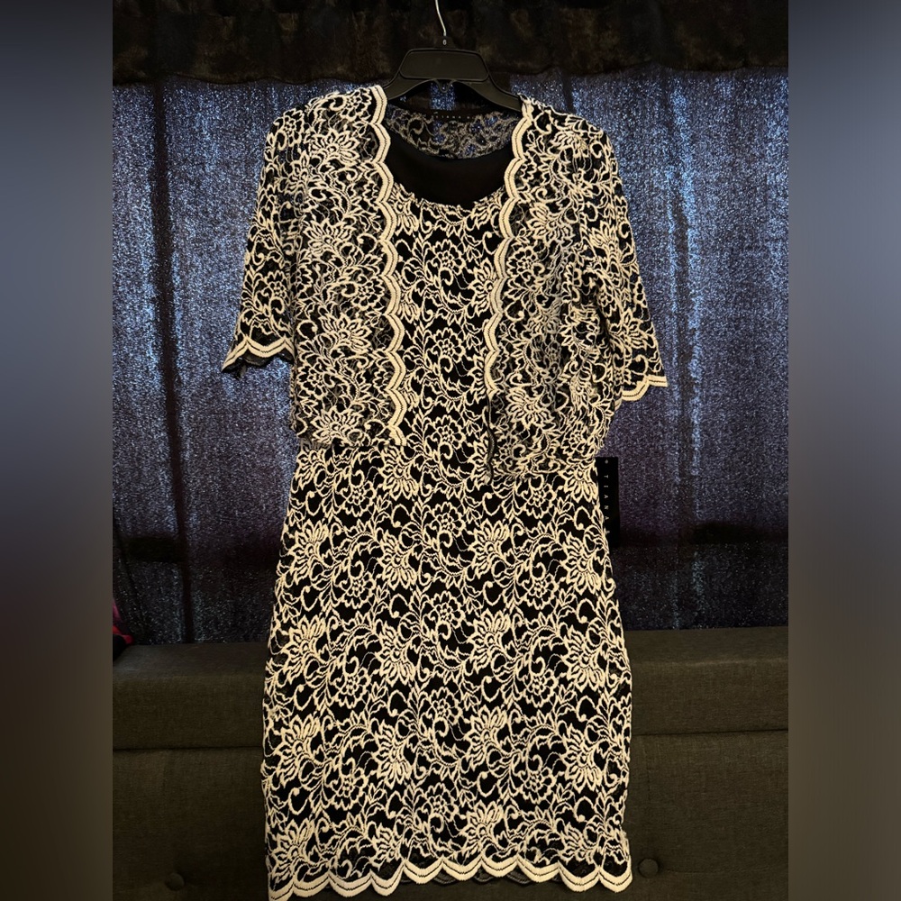 Tiana B size 6 floral lace formal dress with short sleeve cardigan